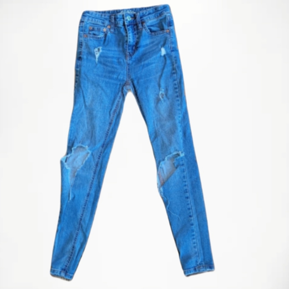 WILD FABLE RIPPED SKINNY JEANS SIZE 0